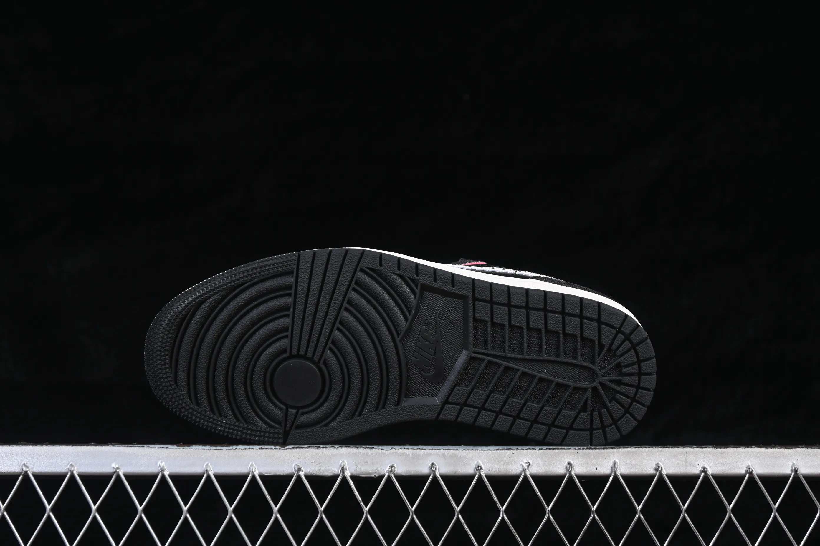 All categories Air Jordan Jordan series basketball shoes Air Jordan 1 Low Air Jordan 1 Low AJ1 Joe 1 black denim low-top cultural casual sneakers IR0842-010